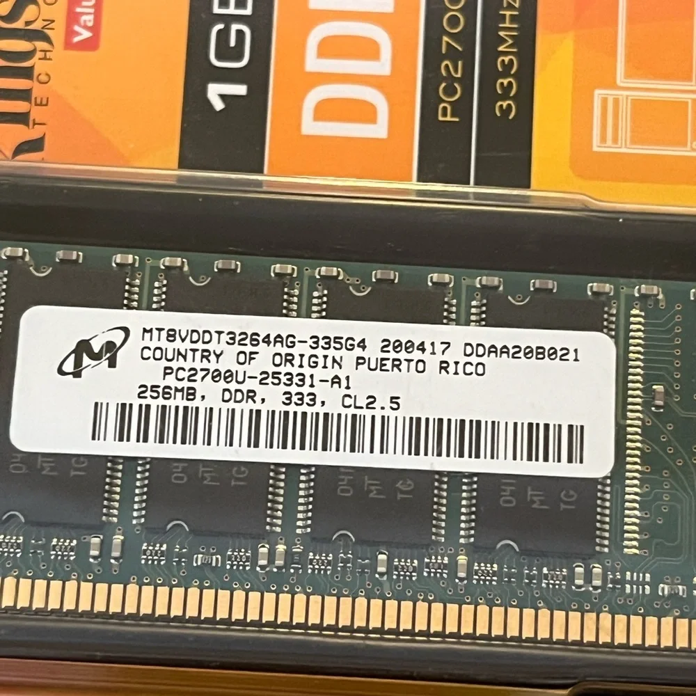 Kingston 1GB DDR Desktop RAM - Black